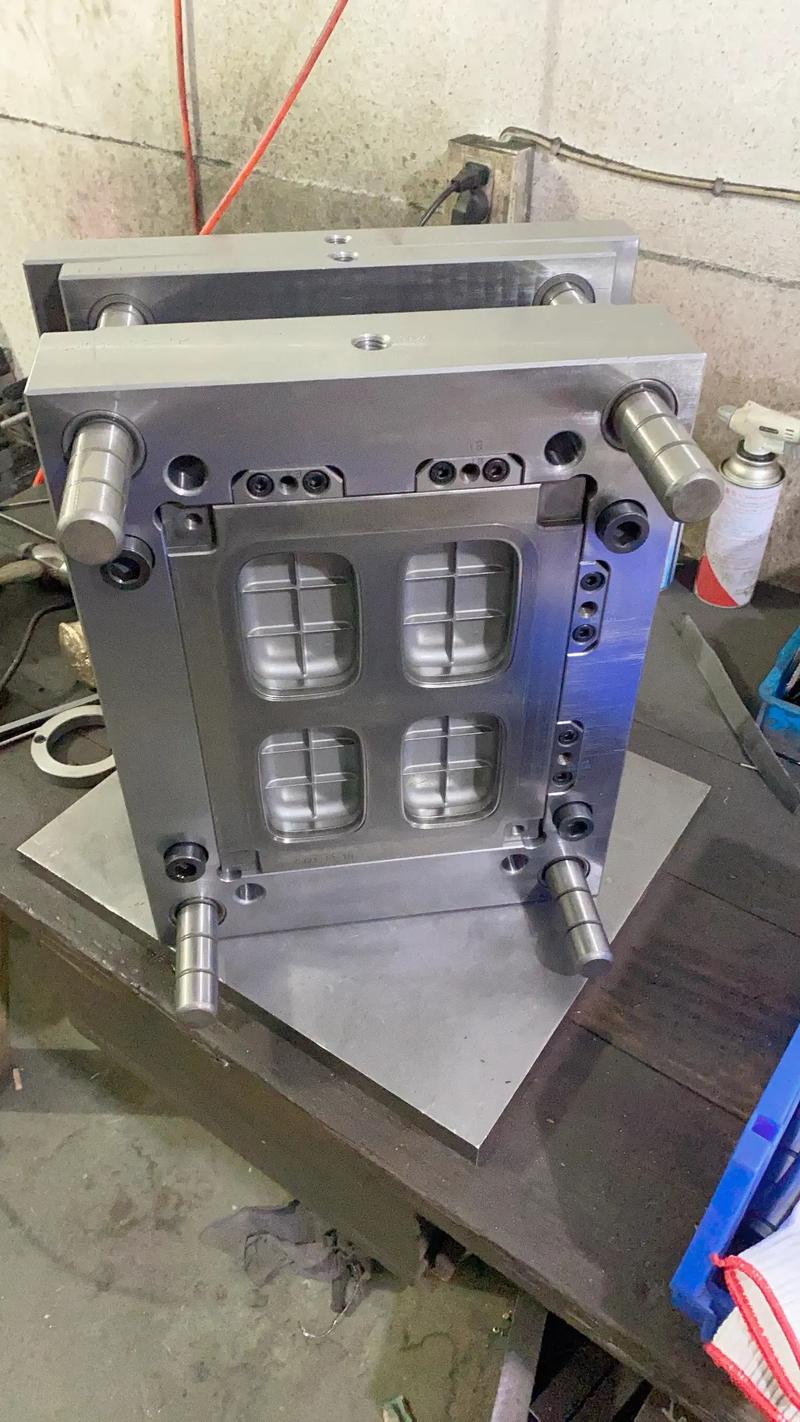 塑料模具 辛苦努力為了更好的生活#一句話告別2021 @d