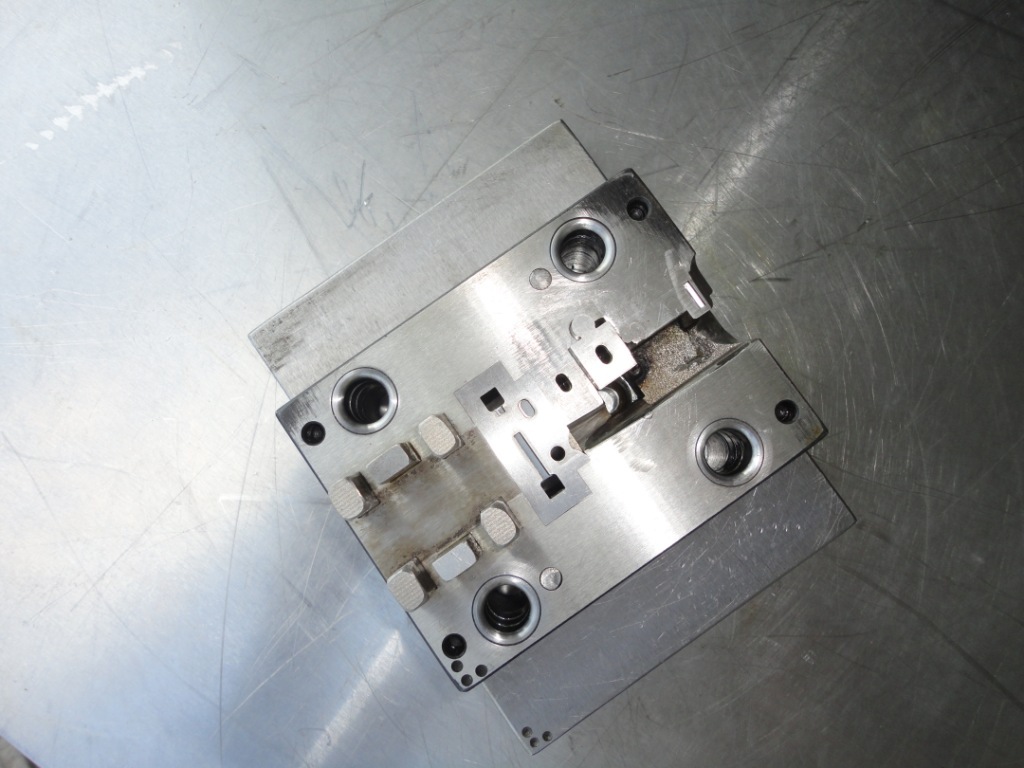 余姚市萬德金屬制品廠產(chǎn)品展示-工廠店中國采購企業(yè)庫